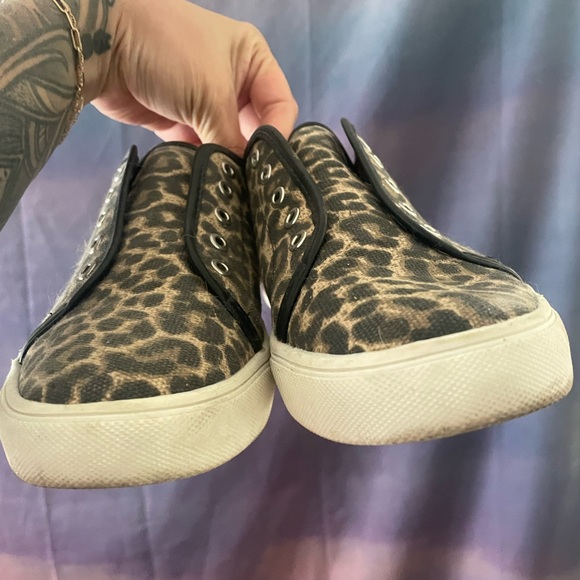 DOLCE VITA leopard print slip on shoes Sz 8 - Picture 4 of 6